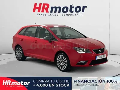 Usado Seat Ibiza ST Style 105 CV (77 kW) 2015 Rojo Familiar