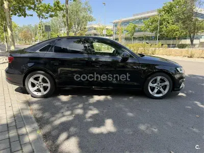 Usado Audi A3 Design 116 CV (85 kW) 2020 Negro Berlina
