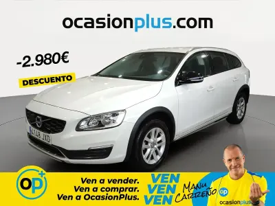 Usado Volvo V60 CC Kinetic 150 CV (110 kW) 2017 Blanco Familiar