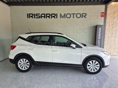 Usado Seat Arona Style 110 CV (80 kW) 2021 Blanco SUV