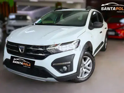 Usado Dacia Sandero Essentiel 91 CV (66 kW) 2021 Blanco Berlina