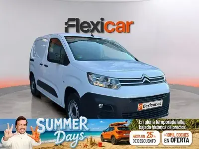 Usado Citroën Berlingo Live 102 CV (75 kW) 2019 Blanco Monovolumen