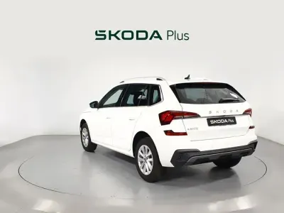 Usado Skoda Kamiq Selection 115 CV (84 kW) 2026 Blanco SUV