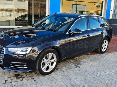 Usado Audi A4 Advanced 150 CV (110 kW) 2018 Azul Familiar