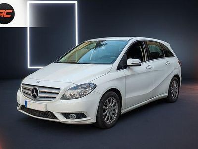 Usado Mercedes B180 Sport Edition 109 CV (80 kW) 2011 Blanco Monovolumen