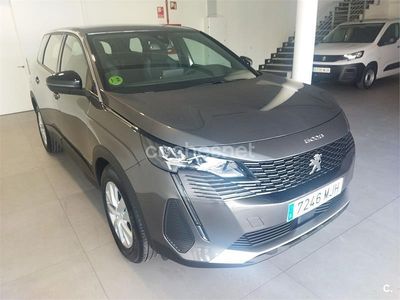 Usado Peugeot 5008 GT 130 CV (95 kW) 2023 Gris / plata SUV