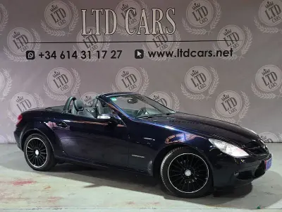Usado Mercedes SLK200 163 CV (119 kW) 2006 Azul Descapotable