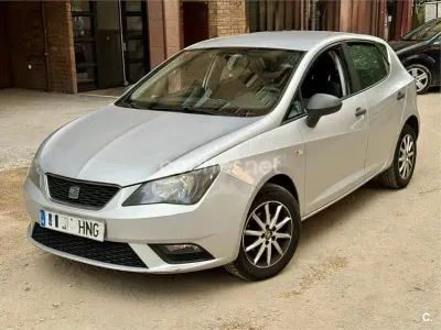 Usado Seat Ibiza Style 105 CV (77 kW) 2013 Gris / plata Berlina