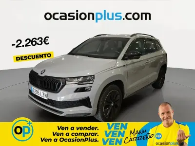 Usado Skoda Karoq SportLine 150 CV (110 kW) 2022 Gris SUV