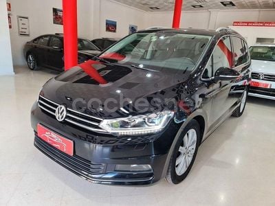 Usado VW Touran Sportline 190 CV (139 kW) 2017 Negro Monovolumen