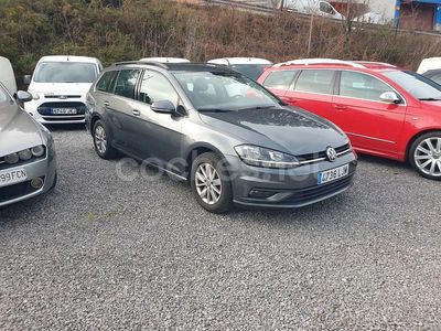 Gris / plata Usado 2020 VW Golf VII Business Familiar | 12.999 € (Precio justo)