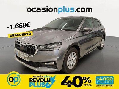 Usado Skoda Fabia Selection 95 CV (69 kW) 2025 Gris Berlina