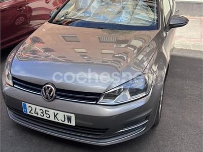 Usado VW Golf VII Business 110 CV (80 kW) 2013 Gris / plata Familiar