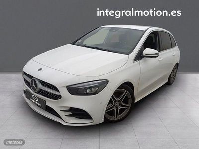 Usado Mercedes B200 163 CV (119 kW) 2019 Blanco Monovolumen