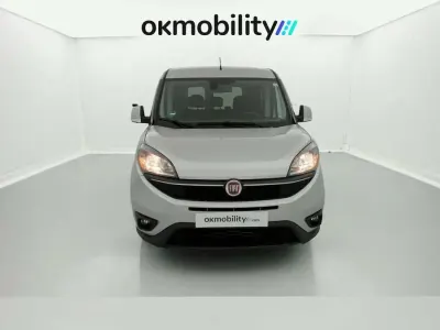 Usado Fiat Doblò Easy 120 CV (88 kW) 2023 Plateado Monovolumen