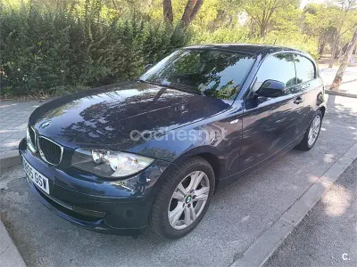 Usado BMW 120 170 CV (125 kW) 2010 Azul Utilitario