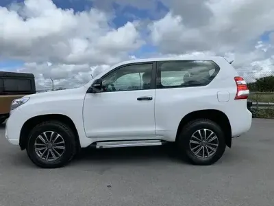 Begagnad Toyota Land Cruiser 177 HK (130 kW) 2016 Vit SUV