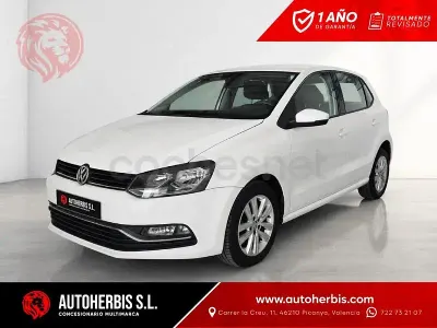Usado VW Polo 75 CV (55 kW) 2015 Blanco Berlina