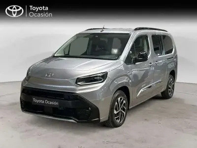 Usado Toyota Proace City Active 2024 Plateado Monovolumen