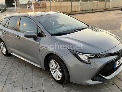 Usado Toyota Corolla Active 122 CV (89 kW) 2019 Gris / plata Familiar