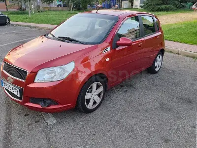 Usado Chevrolet Aveo LS 84 CV (61 kW) 2009 Granate Berlina