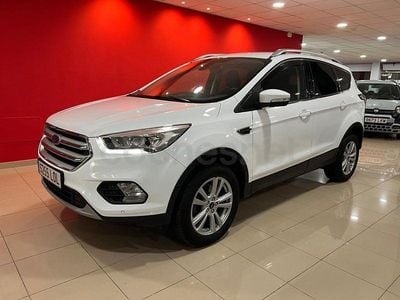 Usado Ford Kuga Titanium 150 CV (110 kW) 2019 Blanco SUV