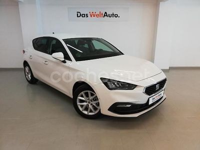 Usado Seat Leon Style 150 CV (110 kW) 2020 Blanco Berlina