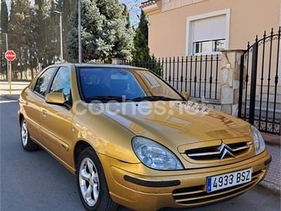 Usado Citroën Xsara Exclusive 90 CV (66 kW) 2002 Naranja Berlina