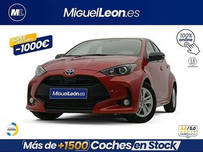 Usado Toyota Yaris Hybrid Business Edition 116 CV (85 kW) 2022 Rojo Utilitario