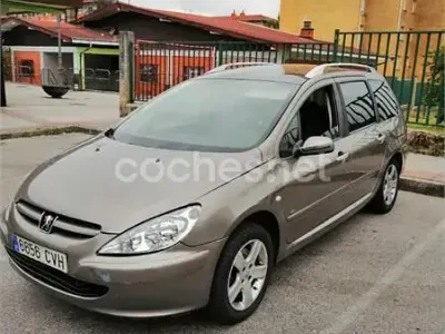 Usado Peugeot 307 136 CV (100 kW) 2004 Beige Familiar