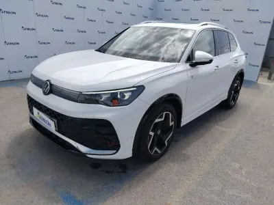 Używany VW Tiguan R-line 150 KM (110 kW) 2024 Biały SUV