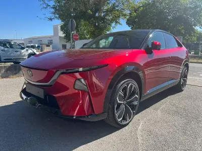 Nuevo Mazda CX-6e Takumi-Line 189 kW (258 CV) 2026 Rojo SUV