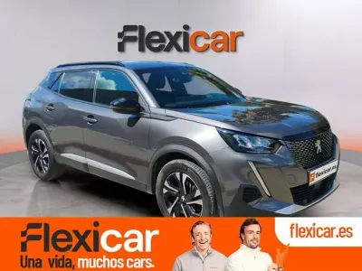 Usado Peugeot 2008 Allure 131 CV (96 kW) 2023 Gris SUV