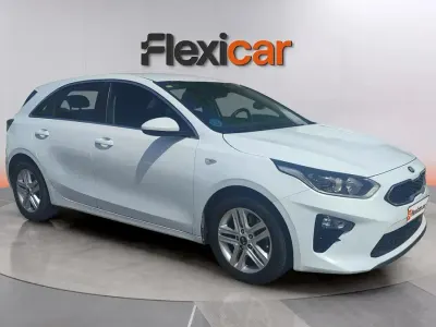 Occasion Kia Ceed 120 PK (88 kW) 2020 Wit Hatchback