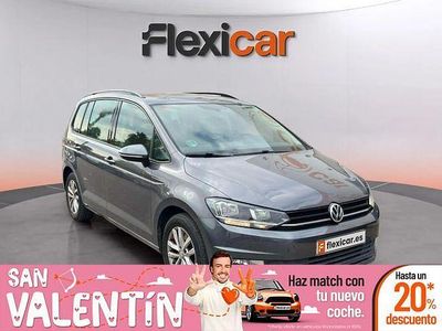 Usado VW Touran Advance 115 CV (84 kW) 2017 Gris / plata Monovolumen