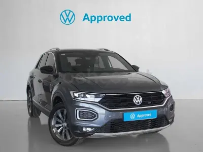 Usado VW T-Roc Sportline 150 CV (110 kW) 2020 Gris / plata SUV