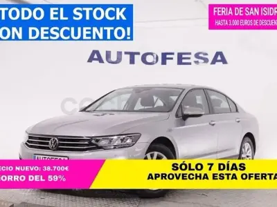 Używany VW Passat Business 120 KM (88 kW) 2020 Szary Sedan/Limuzyna