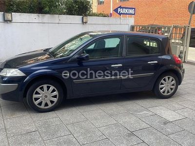 Usado Renault Mégane II 105 CV (77 kW) 2008 Azul Berlina