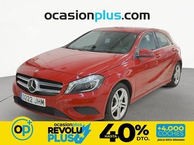 Usado Mercedes A180 Style 109 CV (80 kW) 2015 Rojo Utilitario