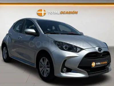 Usado Mazda 2 116 CV (85 kW) 2022 Gris / plata Berlina