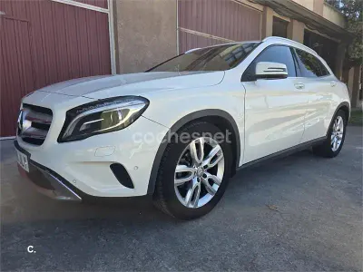 Usado Mercedes GLA200 Style 136 CV (100 kW) 2016 Blanco SUV