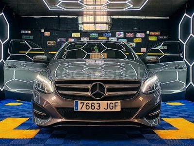Mercedes B200