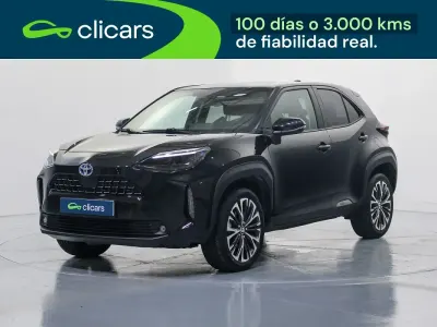 Usado Toyota Yaris Cross Active 91 CV (66 kW) 2022 Negro SUV