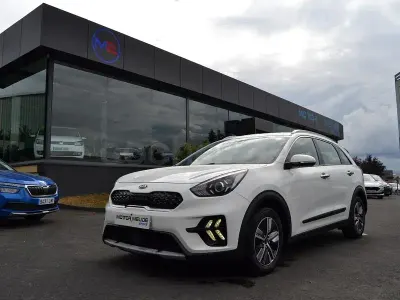 Usado Kia Niro 141 CV (103 kW) 2021 Blanco SUV