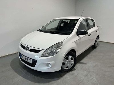 Usado Hyundai i20 Classic 77 CV (56 kW) 2012 Blanco Utilitario