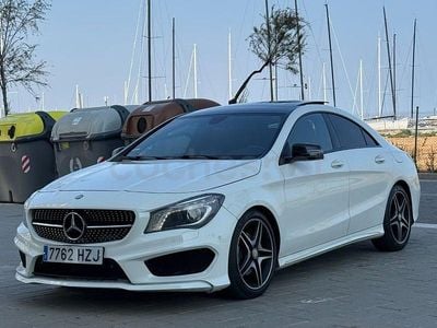 Usado Mercedes CLA200 AMG line 136 CV (100 kW) 2014 Blanco Berlina