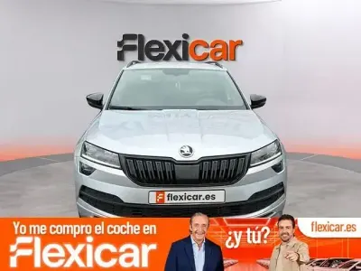 Usado Skoda Karoq Active 110 CV (80 kW) 2022 Gris SUV