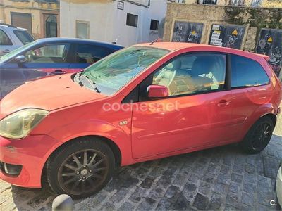 Rojo Usado 2006 Ford Fiesta Sport Coupe | 1795 € (Super precio)