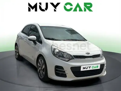 Usado Kia Rio 75 CV (55 kW) 2016 Blanco Utilitario