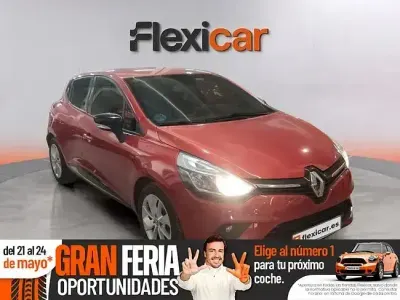 Usado Renault Clio IV LIMITED 90 CV (66 kW) 2018 Amarillo